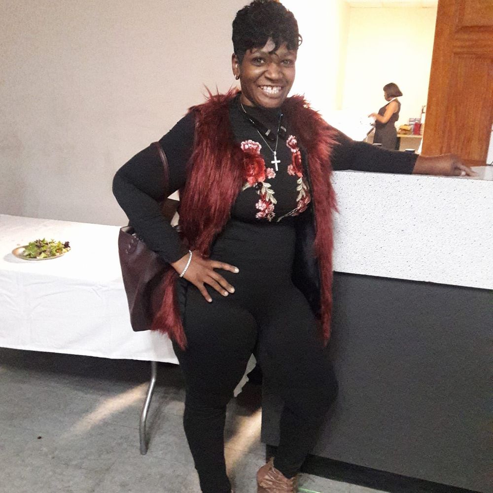 Meet your Posher, Tica